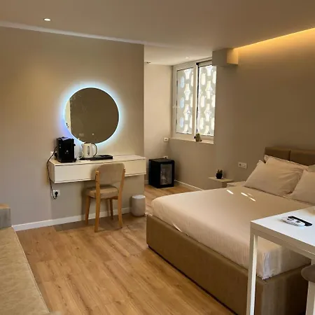 Guest house Charles Center Tirana