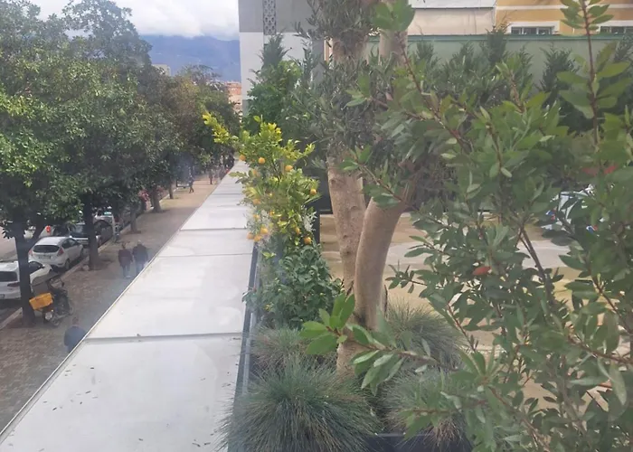 Charles Center 3*